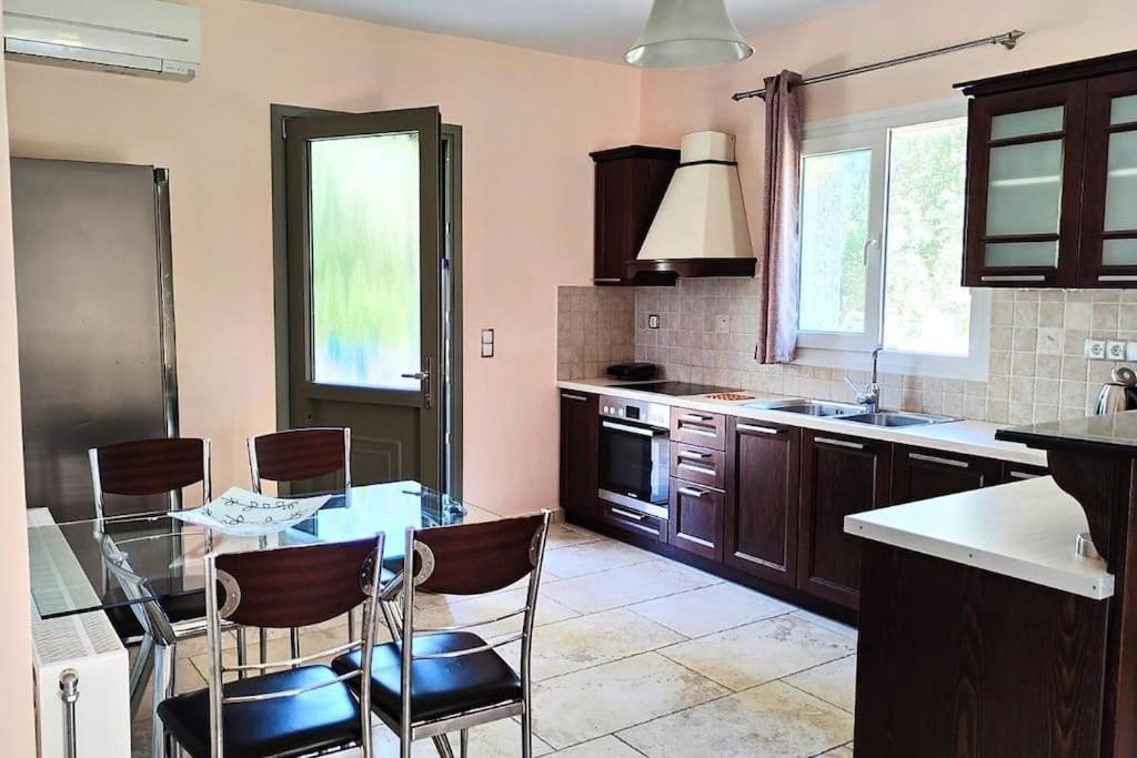 Villa *Drosia*/5' From Town & Sea/Mountain View Frínion Extérieur photo