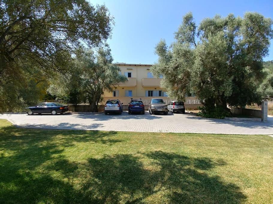 Villa *Drosia*/5' From Town & Sea/Mountain View Frínion Extérieur photo