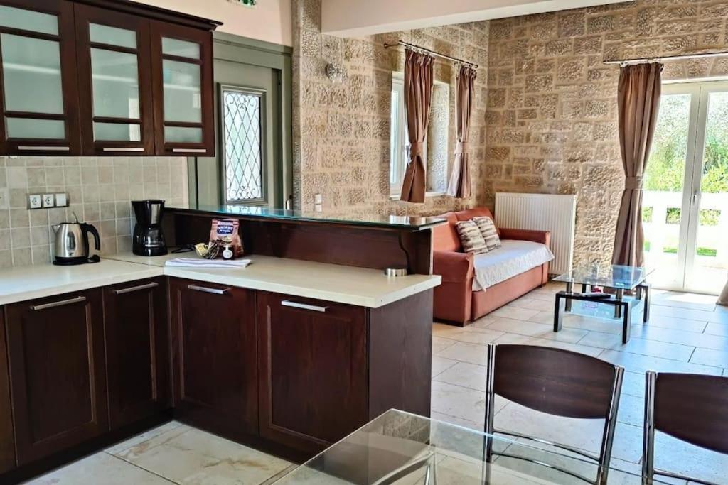 Villa *Drosia*/5' From Town & Sea/Mountain View Frínion Extérieur photo